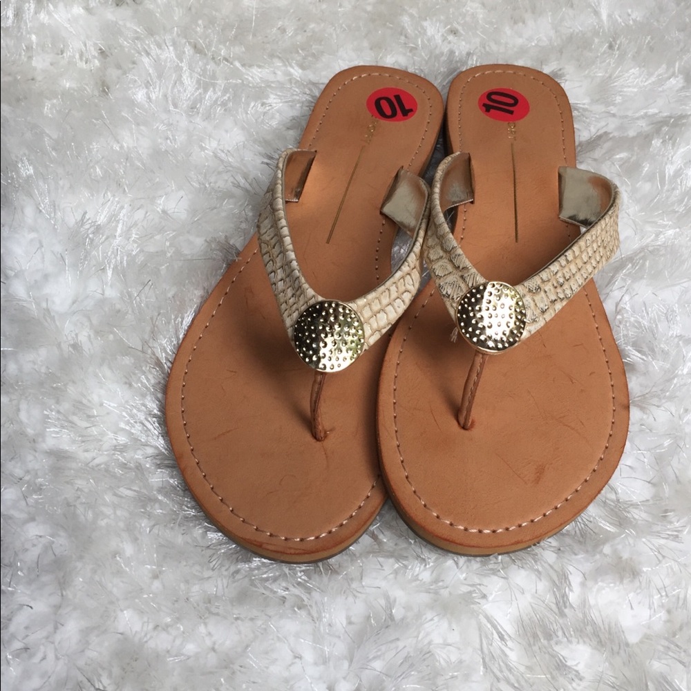 New )Report  sandals size 10